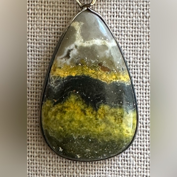 20-1/2 inch Bumblebee Jasper bead necklace NWOT - Picture 9 of 11